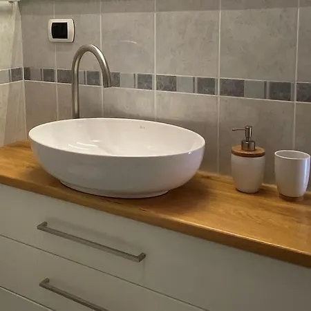 Bilocale Con Terrazzo *