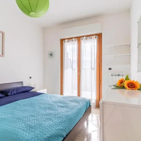 شقة Bilocale Con Terrazzo تْشيفيتانوفا ماركي
