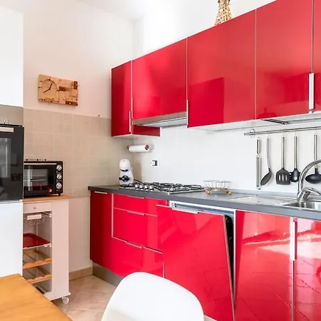 Bilocale Con Terrazzo