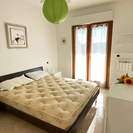 Bilocale Con Terrazzo شقة