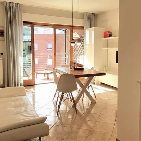 Bilocale Con Terrazzo