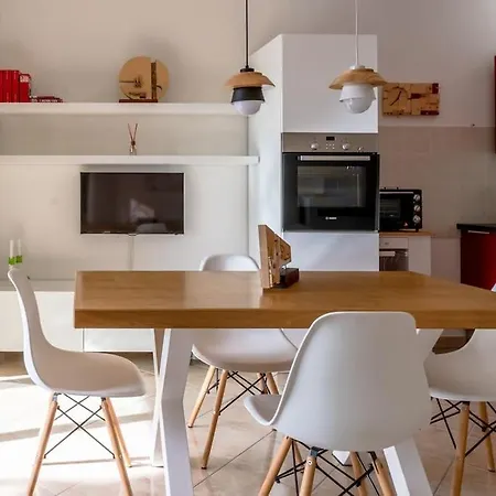 Bilocale Con Terrazzo تْشيفيتانوفا ماركي